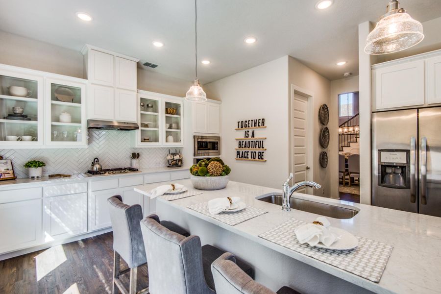 Representative furnished interior of a home built from the Monte Carlo by Sandlin Homes in Lakesong, Midlothian (Image 9).