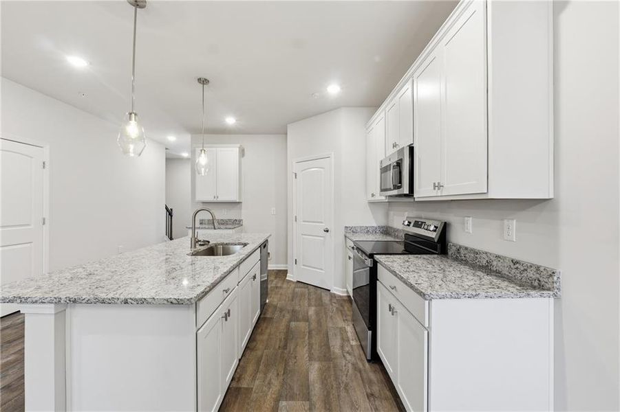 Furnished interior view inside a new home in Carolina, Palmetto (Image 13).
