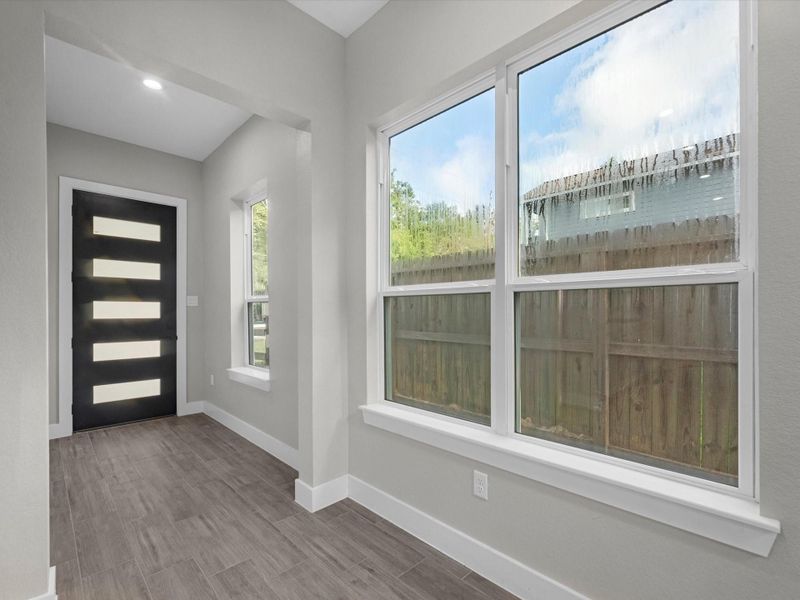 Spacious, unfurnished interior of a new home in , Houston (Image 18).