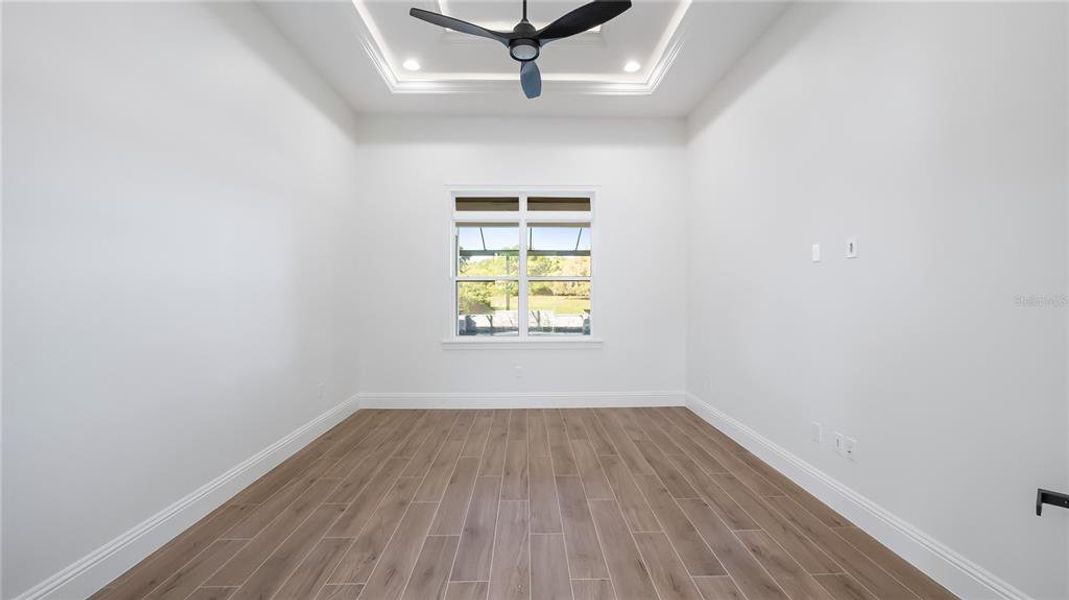 Spacious, unfurnished interior of a new home in , Sorrento (Image 47).