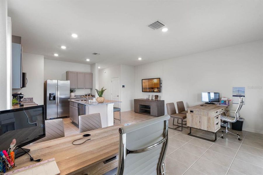 Furnished interior view inside a new home in Brentwood, Davenport (Image 19). Furnished interior view inside a new home in Brentwood, Davenport (Image 19).