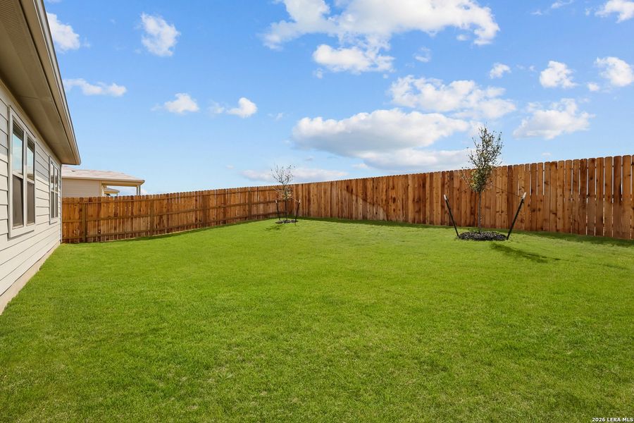 Exterior details and patio area of a home in Garden Grove, San Antonio (Image 4).