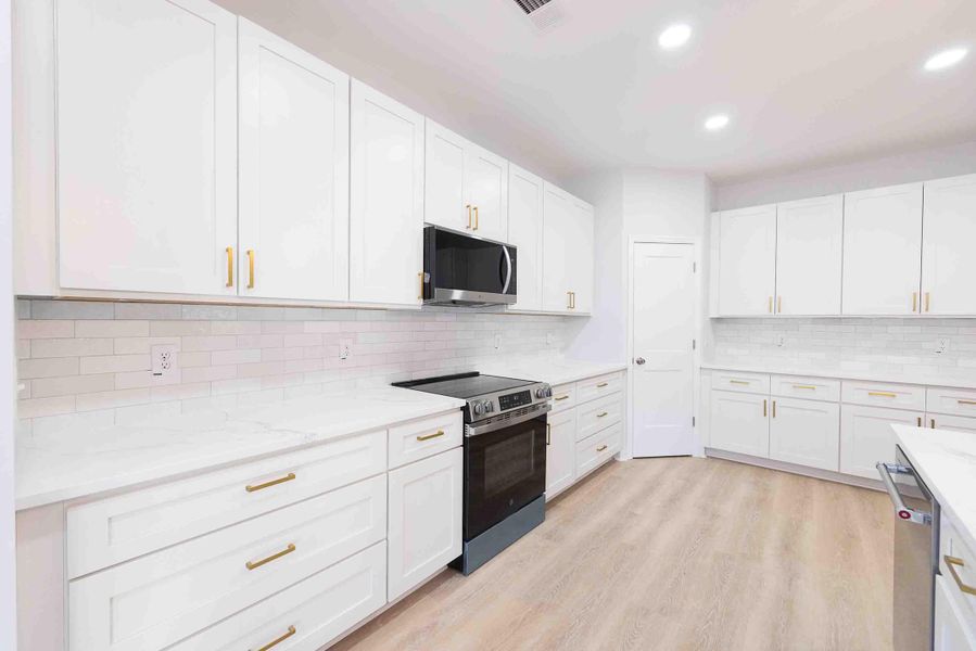 Furnished interior view inside a new home in , Summerville (Image 4). Furnished interior view inside a new home in , Summerville (Image 4).