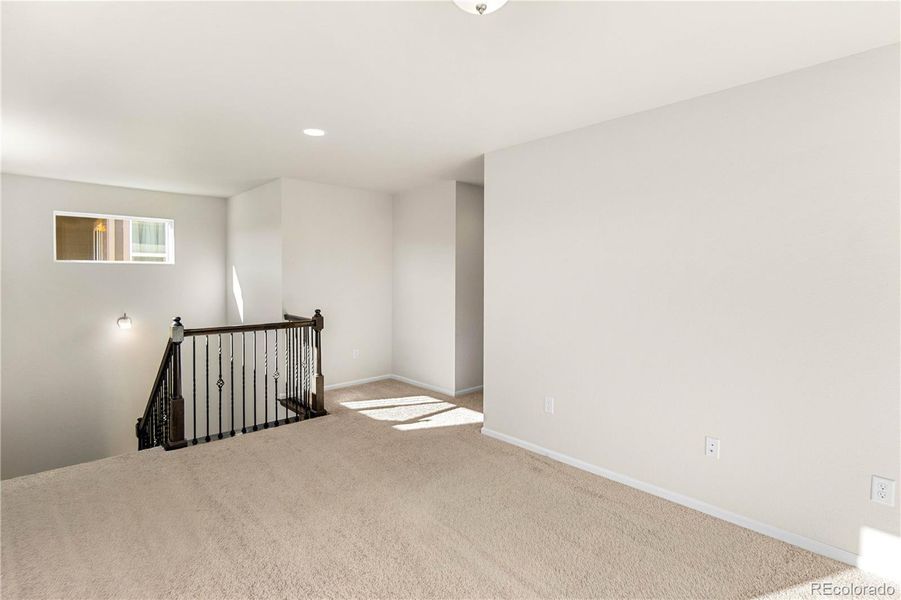 Spacious, unfurnished interior of a new home in , Castle Rock (Image 24).