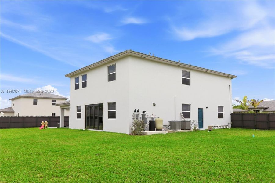 Exterior details and patio area of a home in , Homestead (Image 28).