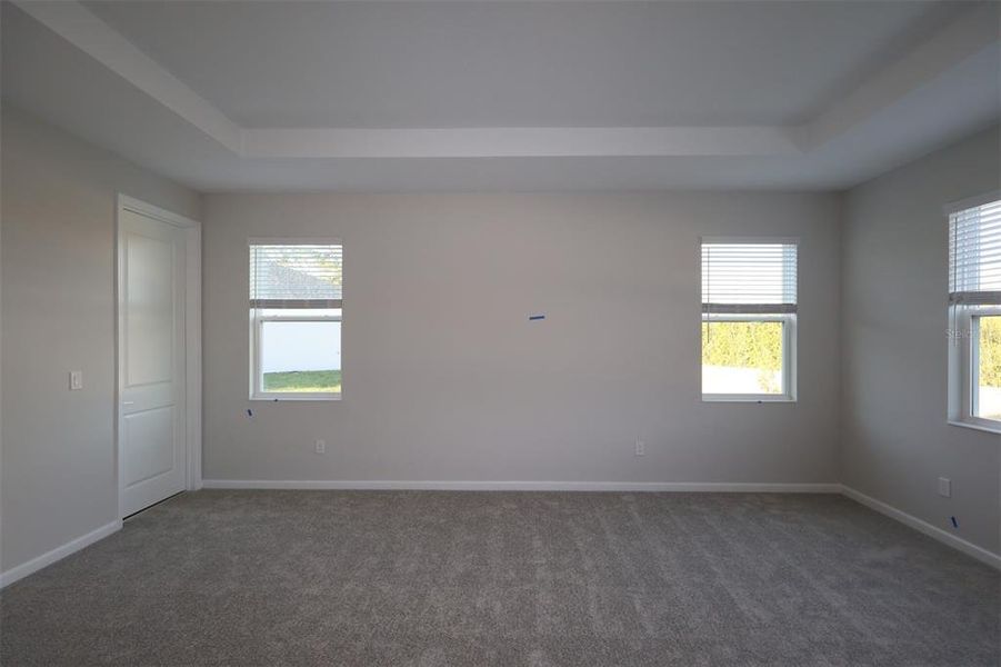 Spacious, unfurnished interior of a new home in Center Lake on the Park, St. Cloud (Image 16).
