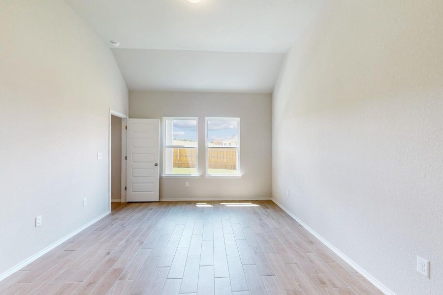 Spacious, unfurnished interior of a new home in Cascades at Onion Creek, Austin (Image 10). Spacious, unfurnished interior of a new home in Cascades at Onion Creek, Austin (Image 10).