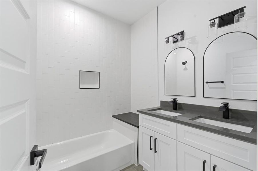 Furnished interior view inside a new home in , Grand Prairie (Image 6).