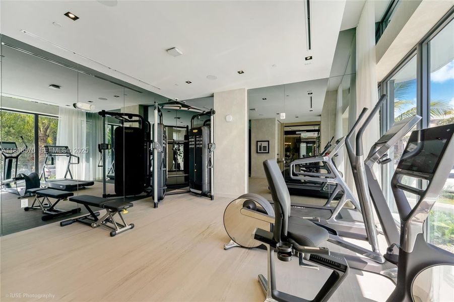 Photo 6