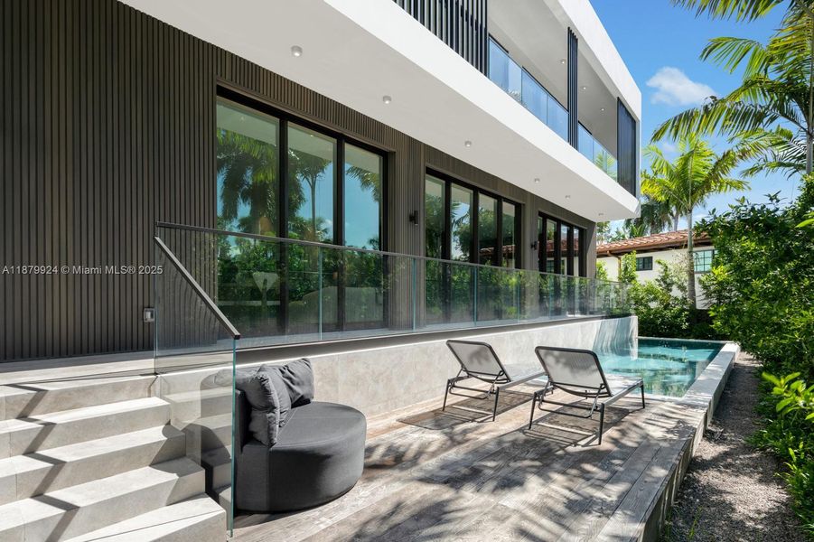 Image 50 of a home in .