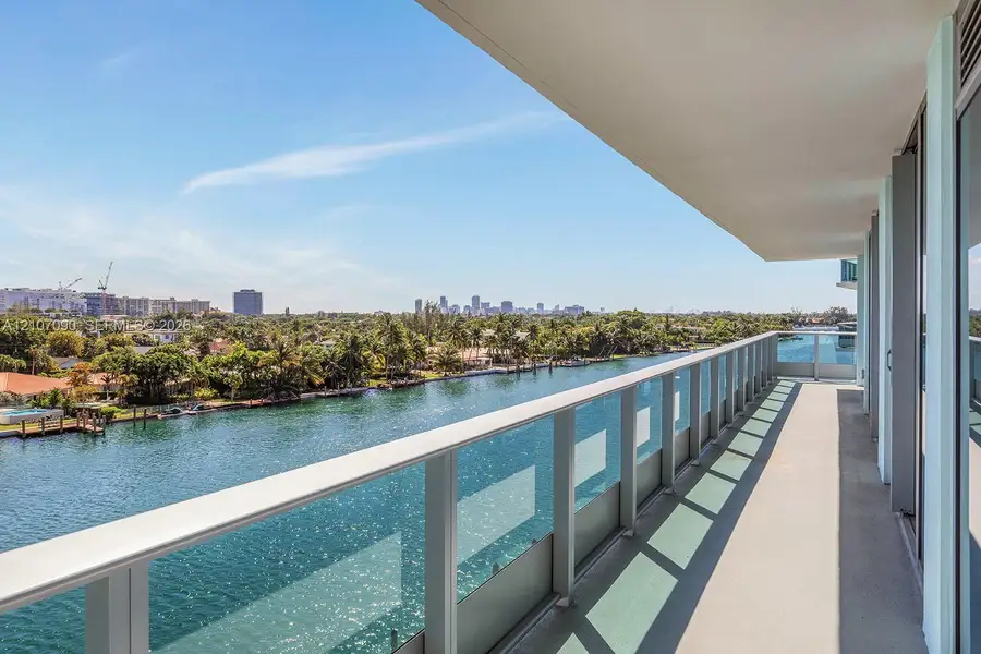 Condo located in Bay Harbor Islands, FL showcasing its design and architecture (Image 5).
