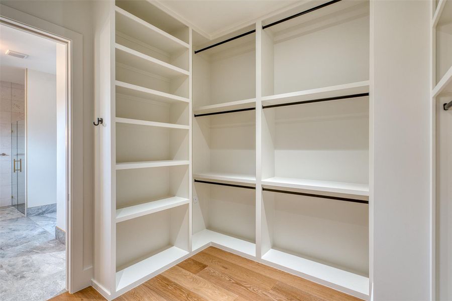 Image 38 of a home in .