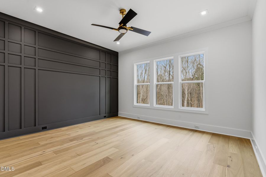 1st Flr Primary Suite