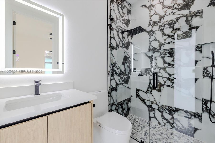 Furnished interior view inside a new home in , Cape Coral (Image 6).