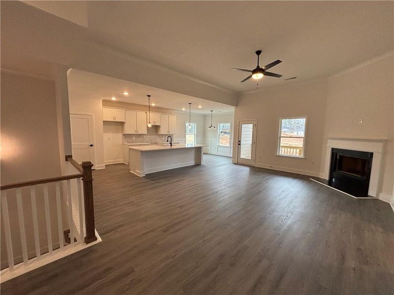 Spacious, unfurnished interior of a new home in Tuscany Hills, Douglasville (Image 28).