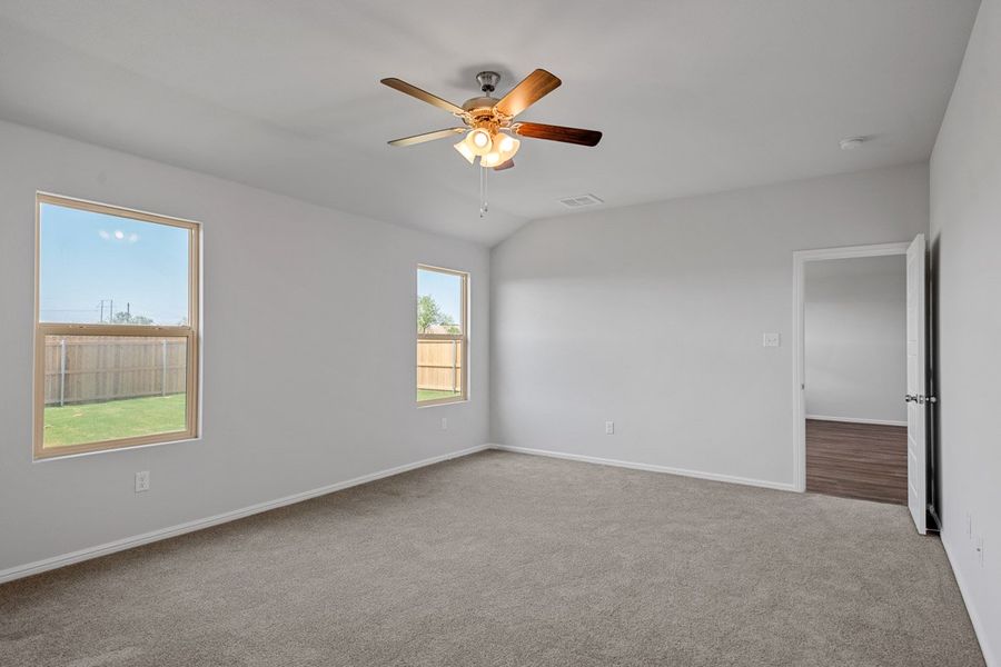 Representative unfurnished interior of a home built from the KINGSTON by D.R. Horton in Faculty Row, Abilene (Image 37).