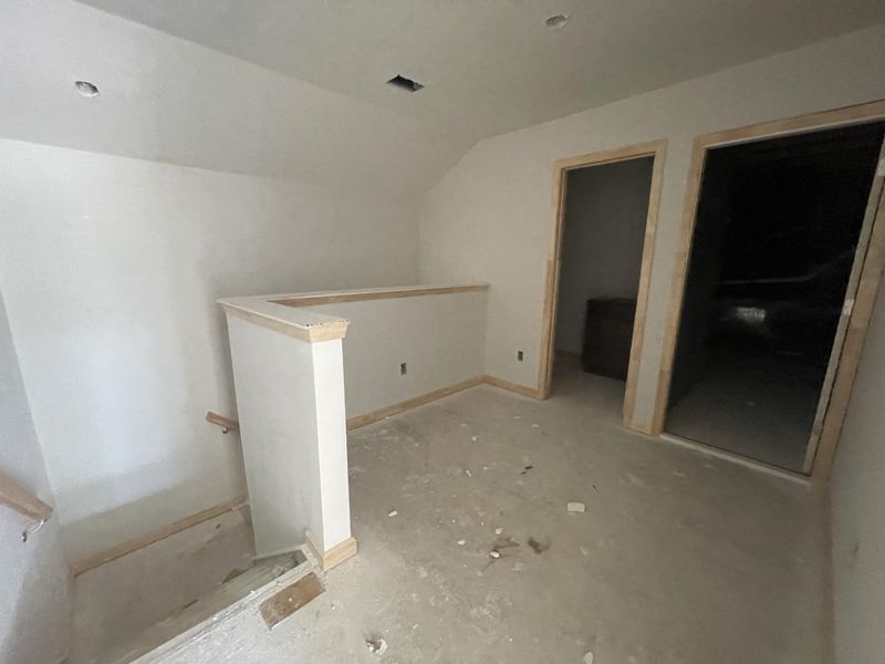 Spacious, unfurnished interior of a new home in Hammock Walk at Nexton, Summerville (Image 10).