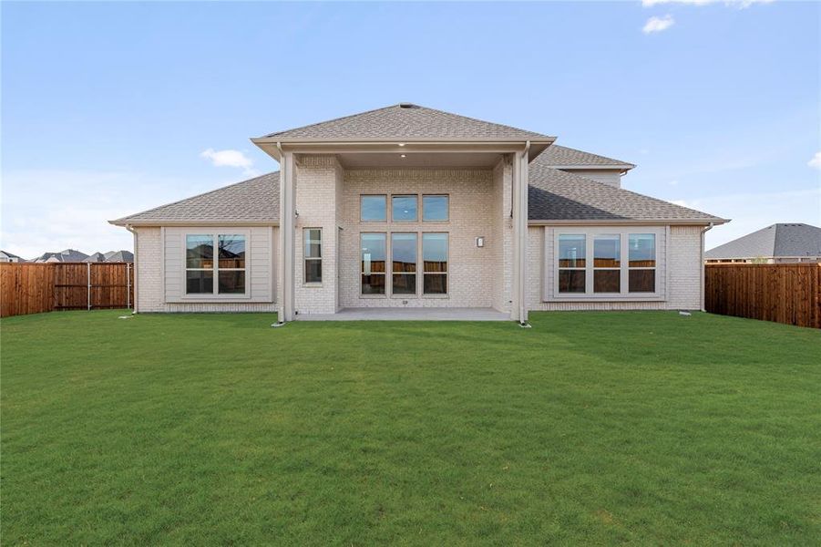 Exterior details and patio area of a home in Sutton Fields, Celina (Image 4).