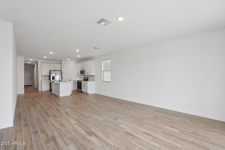 4-web-or-mls-La Senda Dr W-S0307-004