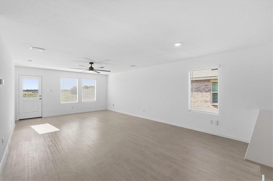 Spacious, unfurnished interior of a new home in Mobberly Farms, Pilot Point (Image 12). Spacious, unfurnished interior of a new home in Mobberly Farms, Pilot Point (Image 12).
