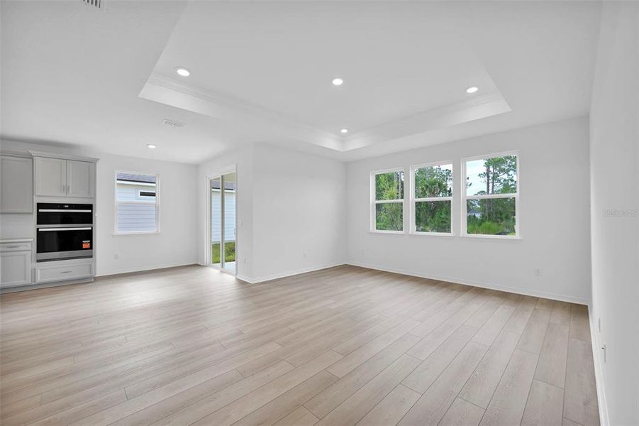 Spacious, unfurnished interior of a new home in Seminole Palms, Palm Coast (Image 25).