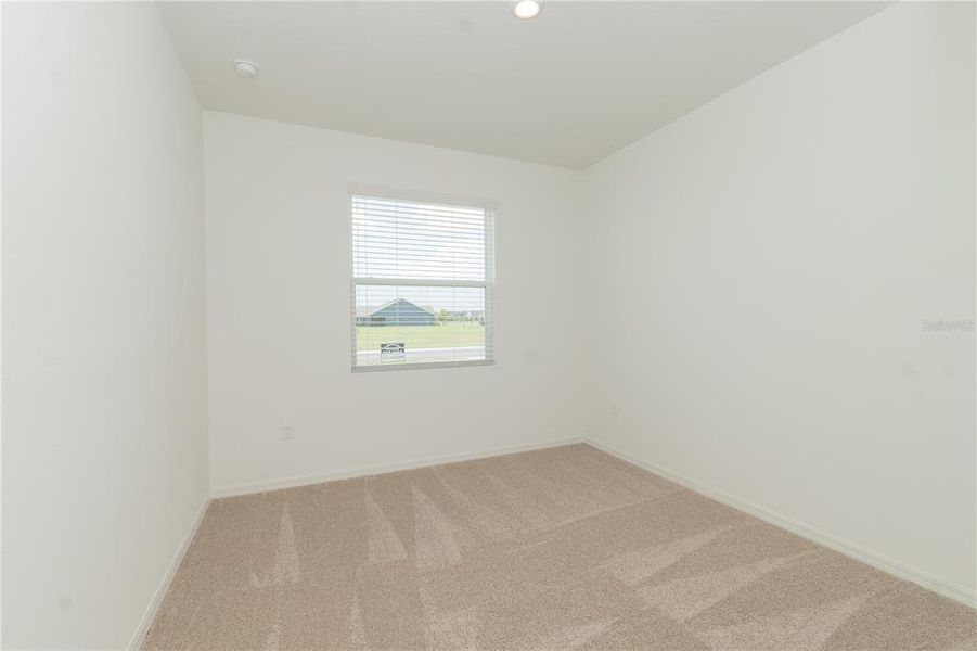 Spacious, unfurnished interior of a new home in , Bartow (Image 26).