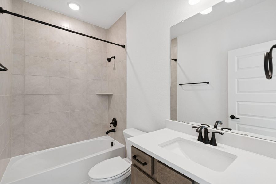 Furnished interior view inside a new home in , Katy (Image 13).