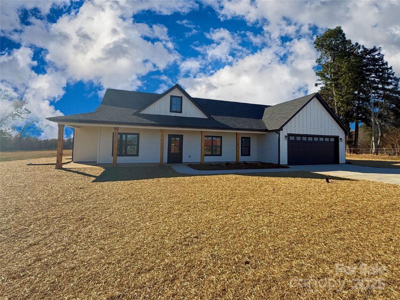 Exterior details and patio area of a home in , Crouse (Image 21).