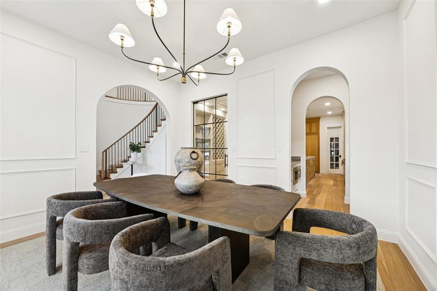 Furnished interior view inside a new home in , Dallas (Image 8).