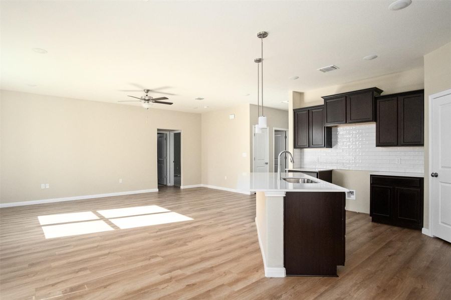 Furnished interior view inside a new home in , Temple (Image 7).