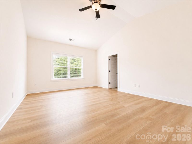 Spacious, unfurnished interior of a new home in , Charlotte (Image 13).