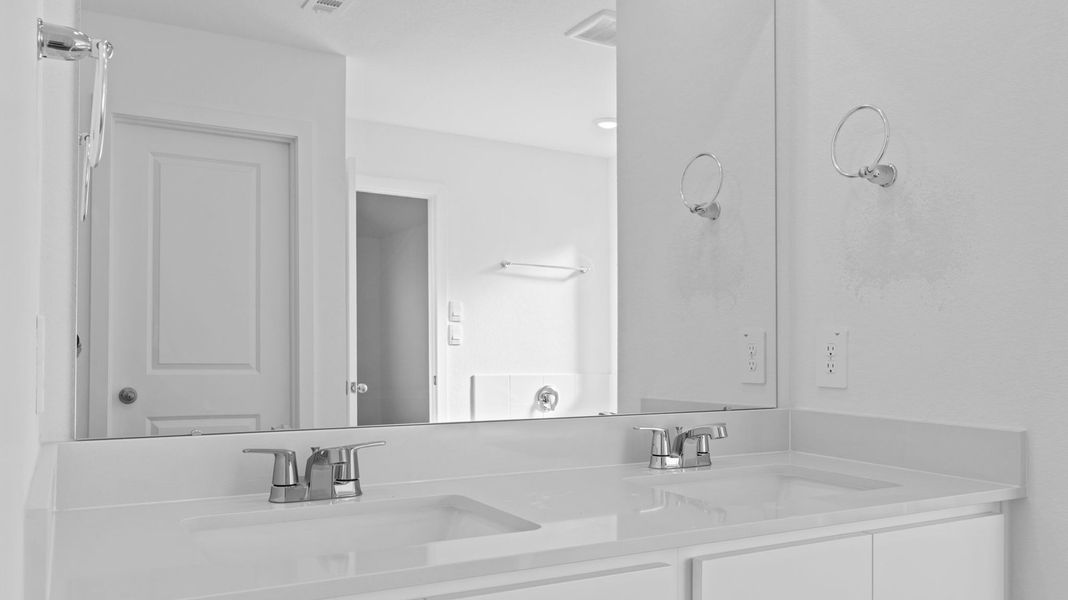 Close-up of interior finishes inside a home in Caldwell Crossing, Iowa Colony (Image 7). Close-up of interior finishes inside a home in Caldwell Crossing, Iowa Colony (Image 7).