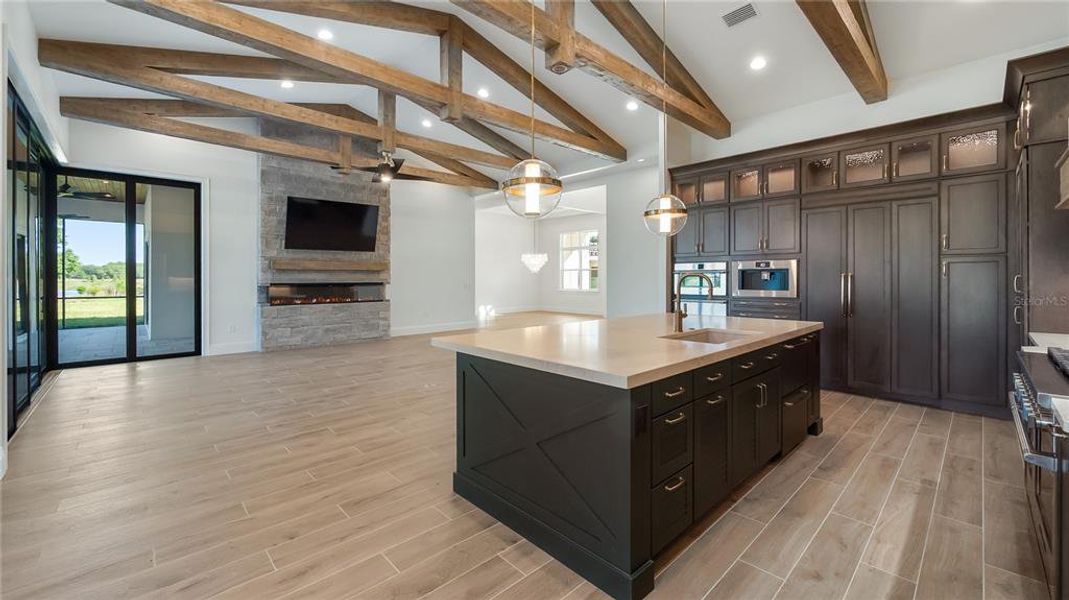 Community amenities in , Sorrento (Image 56).