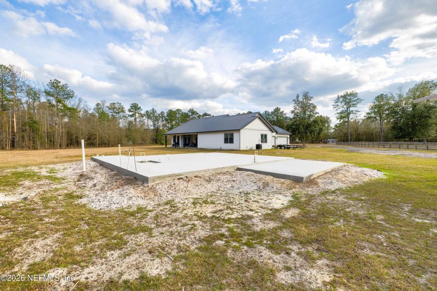 Exterior details and patio area of a home in , Jacksonville (Image 33). Exterior details and patio area of a home in , Jacksonville (Image 33).