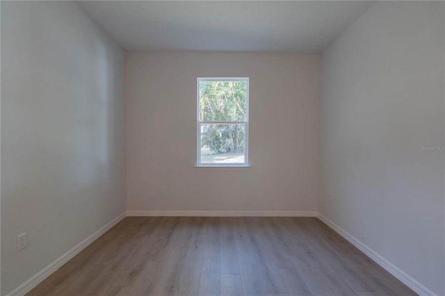 Spacious, unfurnished interior of a new home in , Tavares (Image 24).