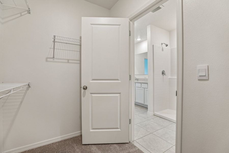 Representative unfurnished interior of a home built from the Vista by Maronda Homes in Heritage Station, Punta Gorda (Image 17).