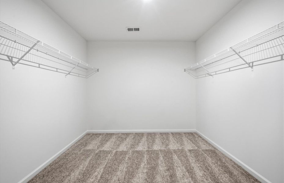 Spacious, unfurnished interior of a new home in Briarwood Reserve, Spartanburg (Image 20).