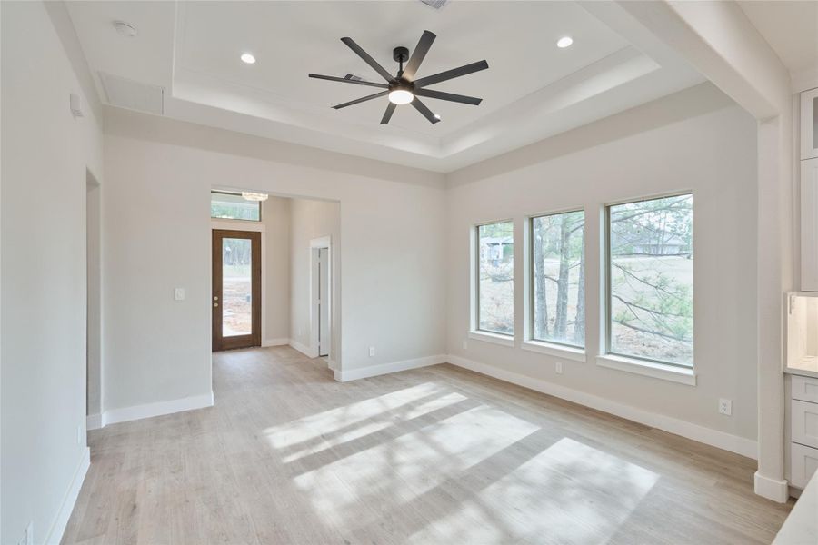 Spacious, unfurnished interior of a new home in , Huntsville (Image 20).