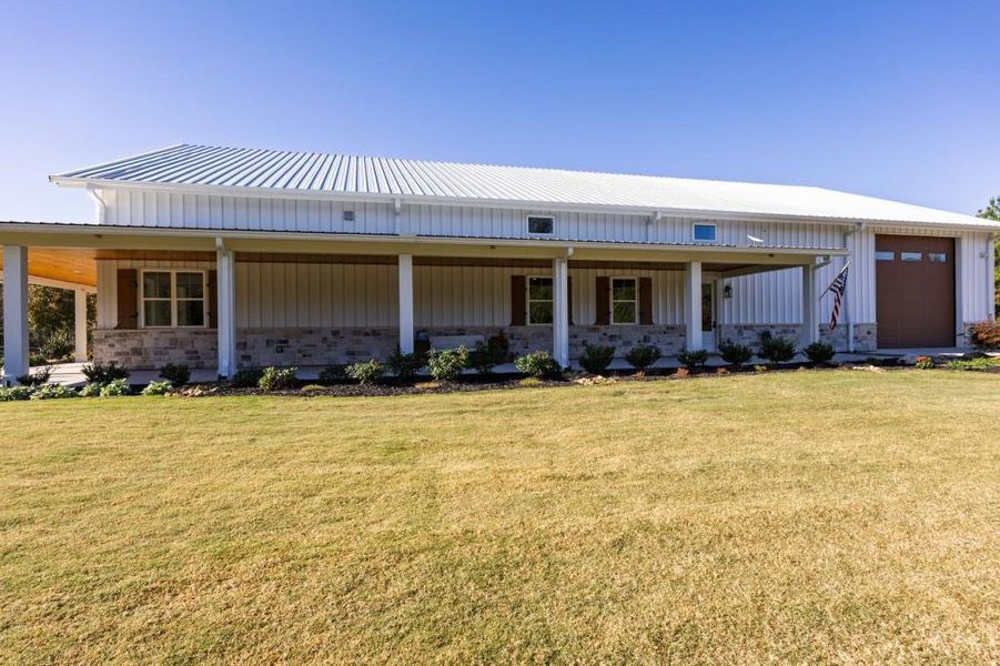Exterior details and patio area of a home in , Rydal (Image 25).