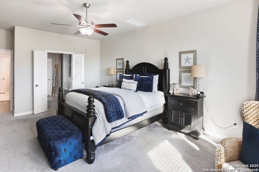 Furnished interior view inside a new home in Buffalo Crossing, Cibolo (Image 6). Furnished interior view inside a new home in Buffalo Crossing, Cibolo (Image 6).