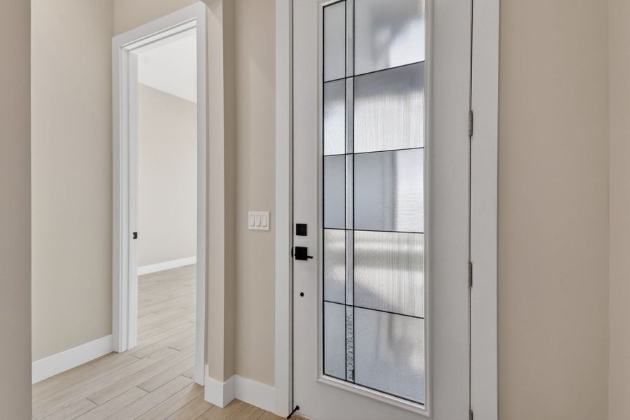 Spacious, unfurnished interior of a new home in Greyhawk Landing, Lake Worth (Image 33).