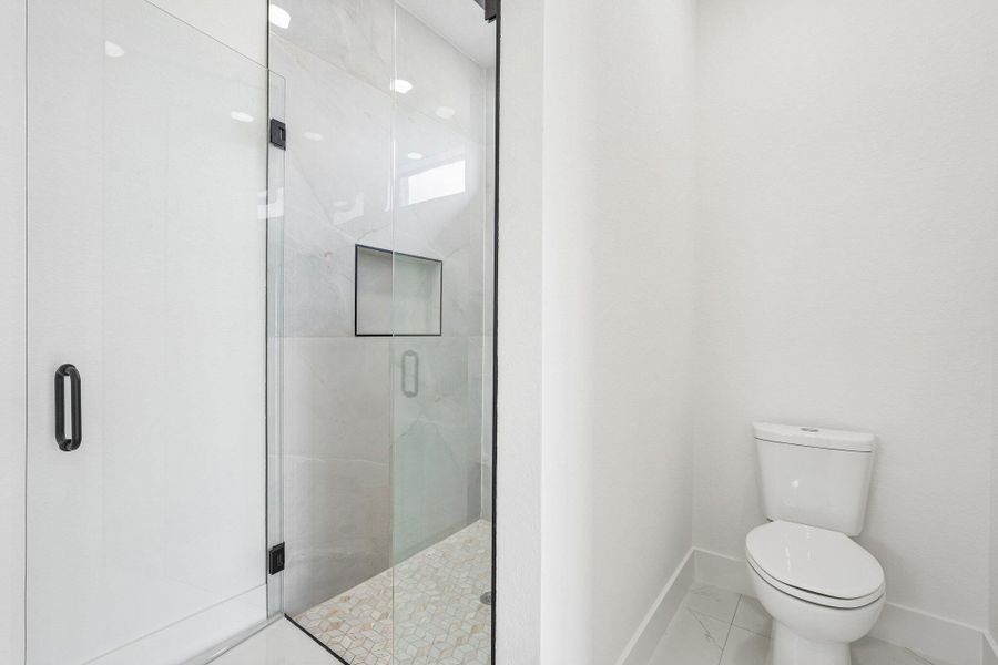 31-web-or-mls-W Broad Cir-S2404-031