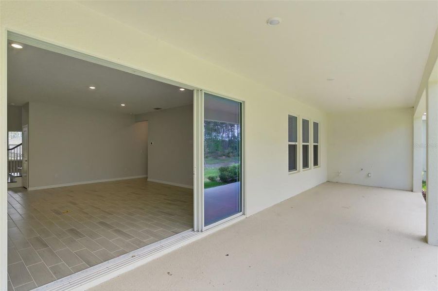 Exterior details and patio area of a home in Hammock at Two Rivers, Zephyrhills (Image 35).