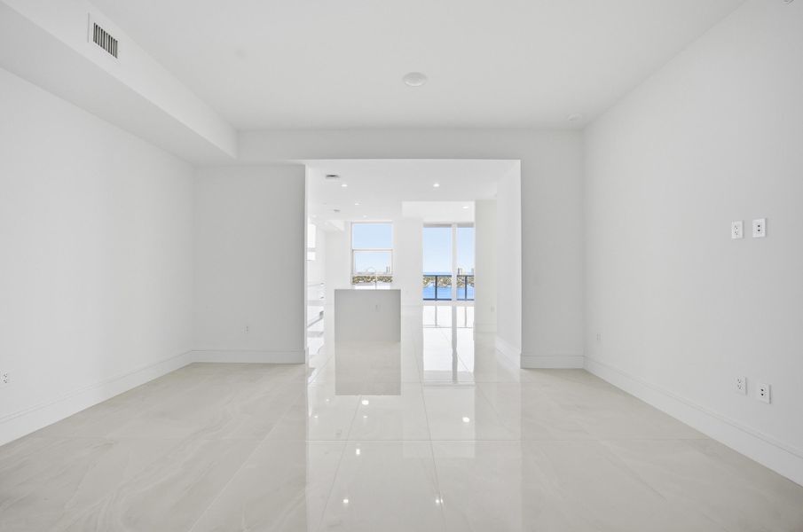FORMAL DINING AREA FORMAL DINING AREA