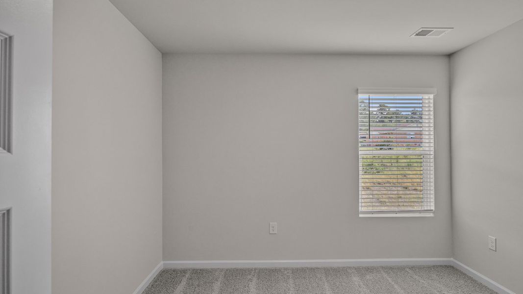 Spacious, unfurnished interior of a new home in Bellemeade Landing, Augusta (Image 22).
