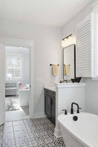 Furnished interior view inside a new home in Overlook at Copahee Sound, Awendaw (Image 27). Furnished interior view inside a new home in Overlook at Copahee Sound, Awendaw (Image 27).