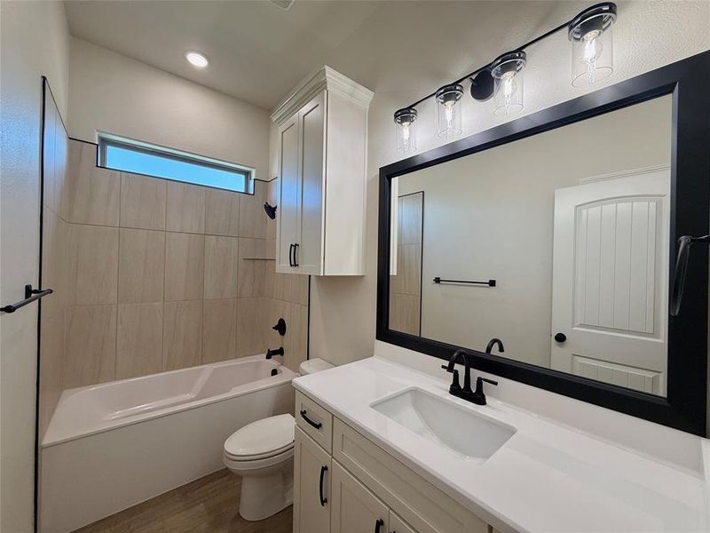 Furnished interior view inside a new home in , Lorena (Image 8).