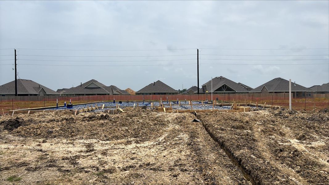 Site preparation for new homesites in Grand Oaks, Mont Belvieu (Image 5). Site preparation for new homesites in Grand Oaks, Mont Belvieu (Image 5).