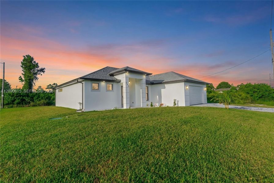 Exterior details and patio area of a home in , Lehigh Acres (Image 29).