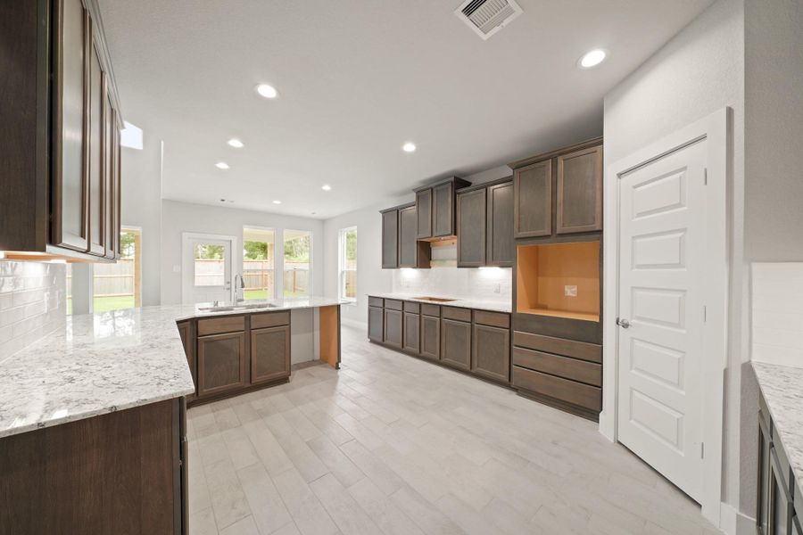 Furnished interior view inside a new home in Barton Creek Ranch, Conroe (Image 6). Furnished interior view inside a new home in Barton Creek Ranch, Conroe (Image 6).